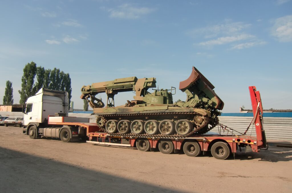 Фото 1 — Перевозка техники на Кубани