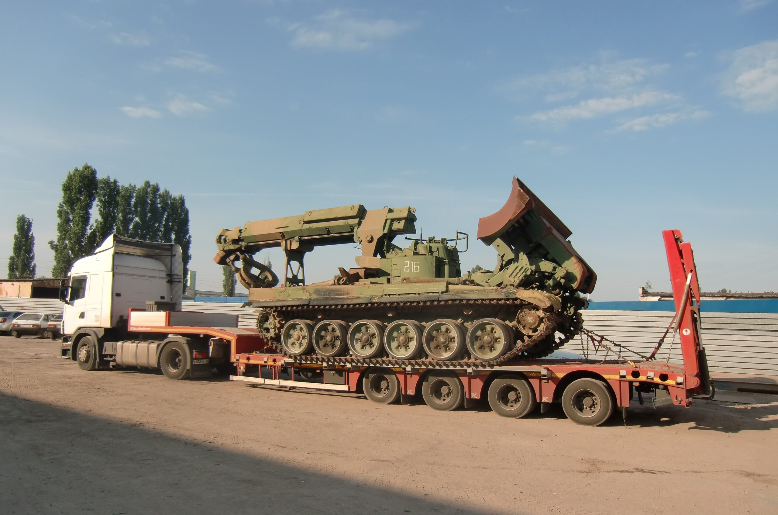 Фото 1 — Перевозка техники на Кубани